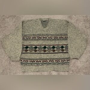 VTG Mehran Men’s Knit Wear Gray V Neck Long Sleeve Sweater Size Large